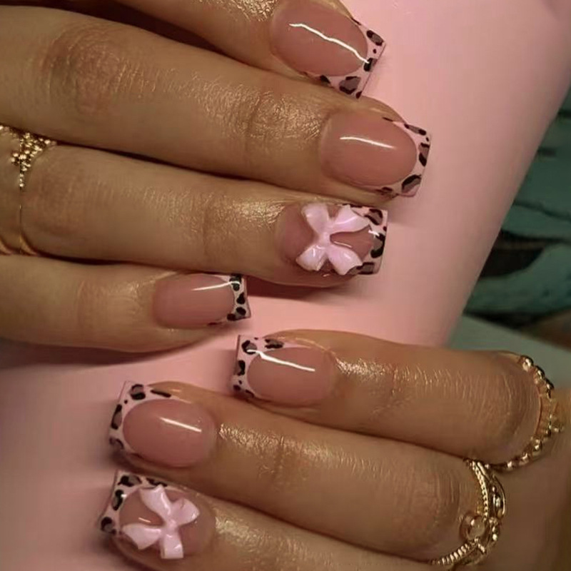 Roze luipaardprint Franse tip  - 3D Printing Nails recensie en prijs